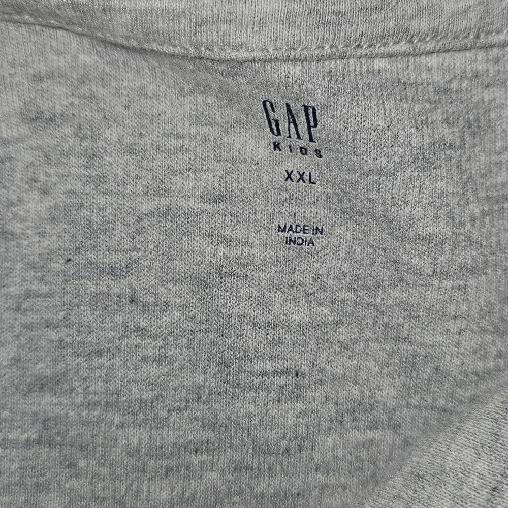 GAP Boy's Heather Gray Waffle Knit Long Sleeve Shirt - Size XXL